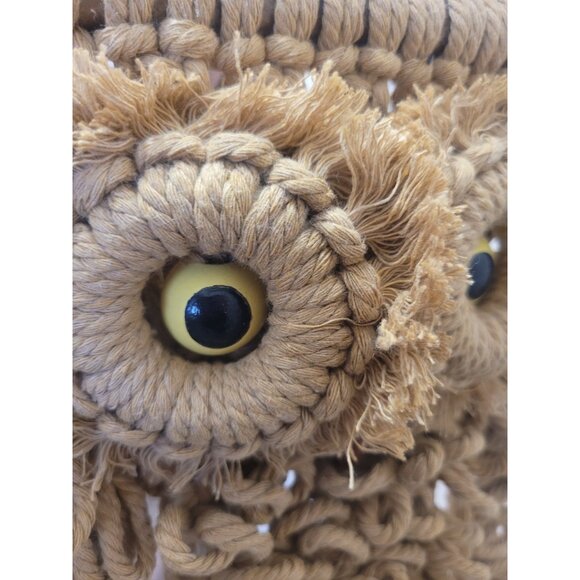 Vtg 70s Jute Wood Handmade Yarn Macramé Owl Hanging Boho Hippie Home Decor Retro - Picture 3 of 7